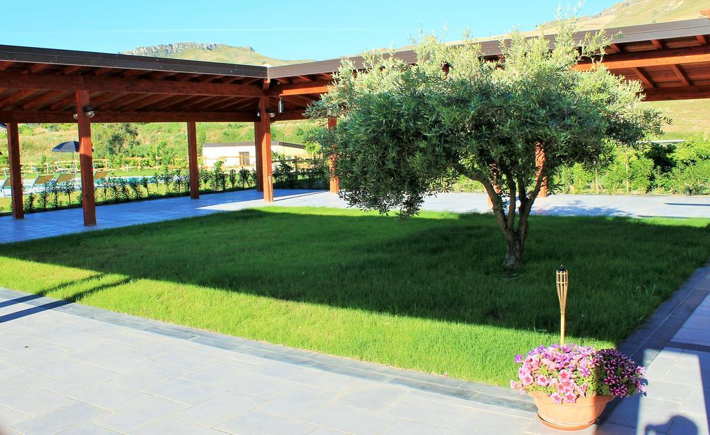 Tenuta Lanza Il Mulino Acquaviva Platani Exterior foto