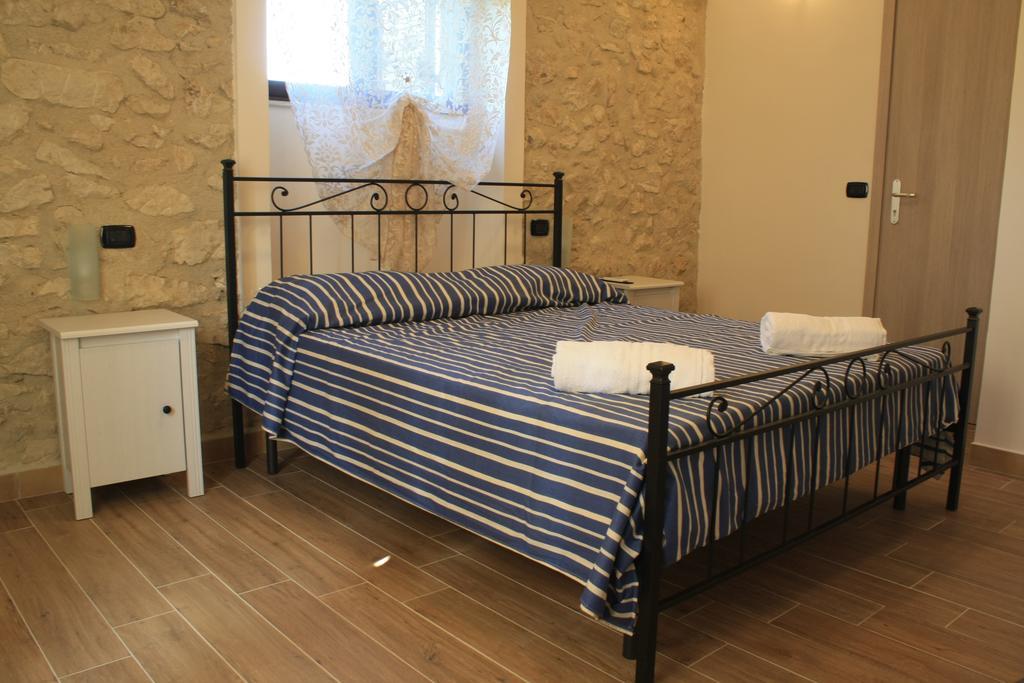 Tenuta Lanza Il Mulino Acquaviva Platani Exterior foto
