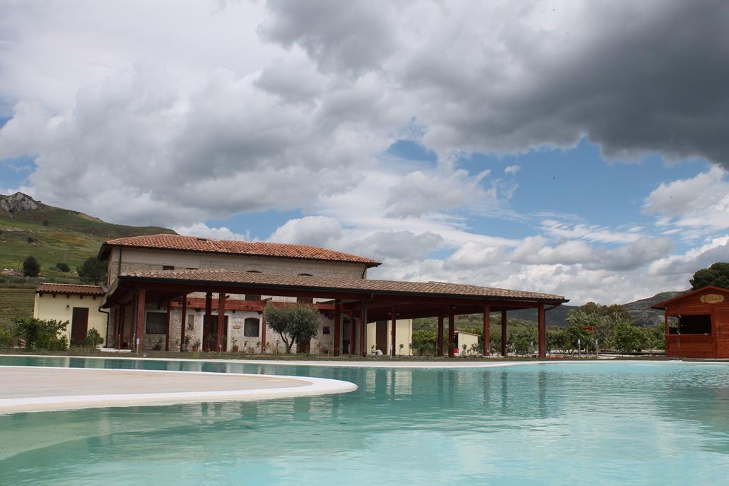 Tenuta Lanza Il Mulino Acquaviva Platani Exterior foto